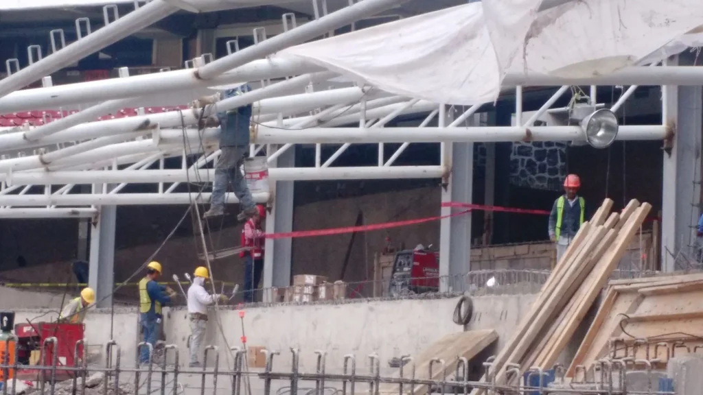 Estadio Azteca — ingeniería estructural, Alonso Asociados