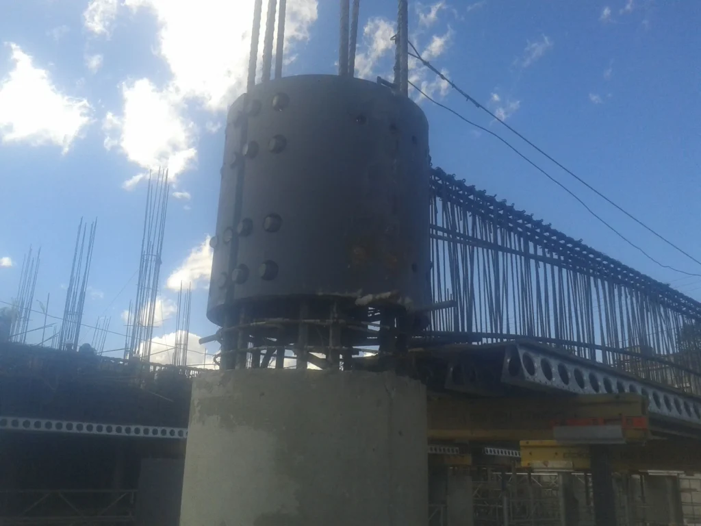 Puerta La Victoria — ingeniería estructural, Alonso Asociados