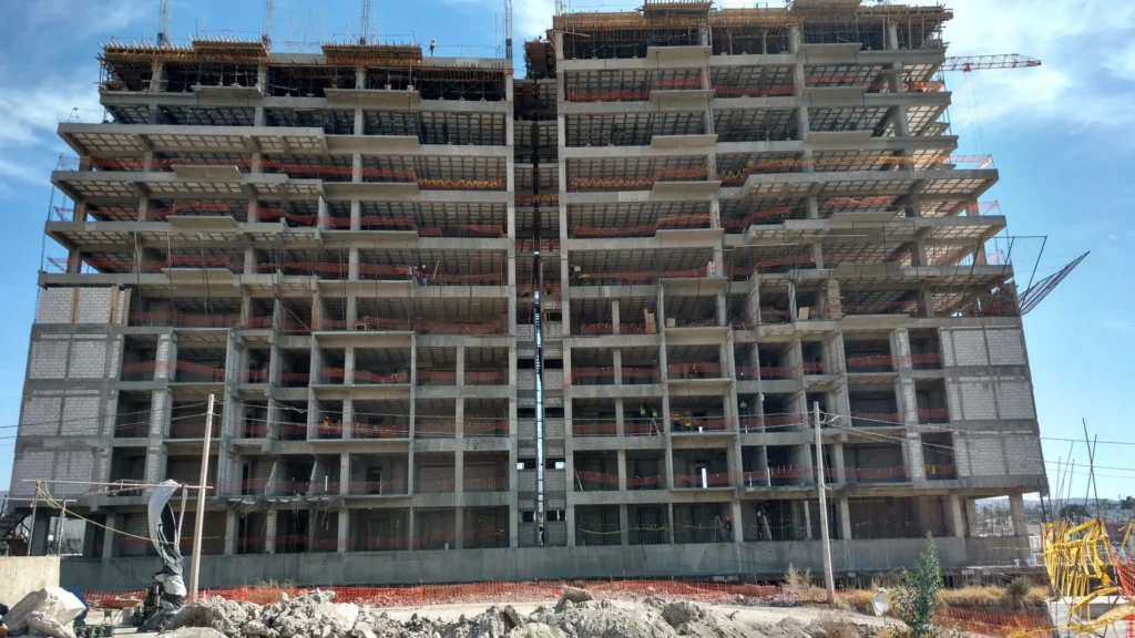 Puerta La Victoria — ingeniería estructural, Alonso Asociados